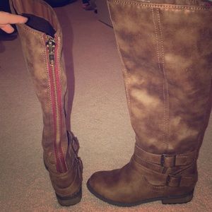 Women’s madden girl brown knee high boots 👢